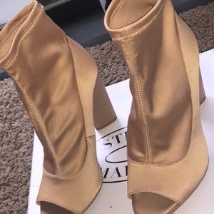 Gianni bini heeled booties